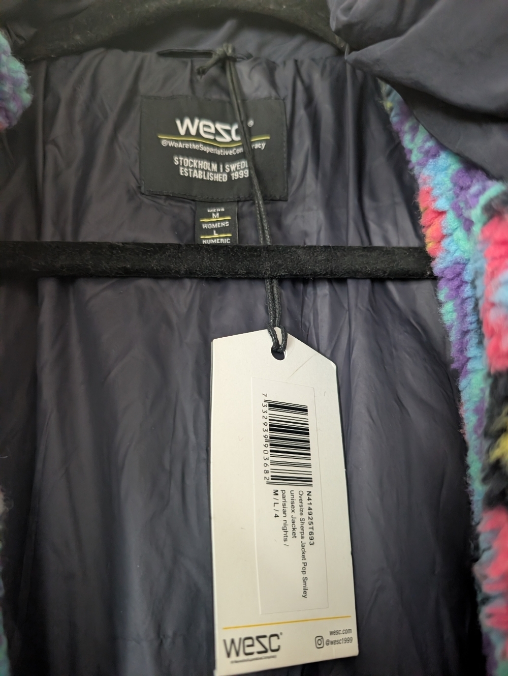 NWT WESC Oversized Sherpa Jacket w/Multicolored Smiley Faces - Picture 7 of 10